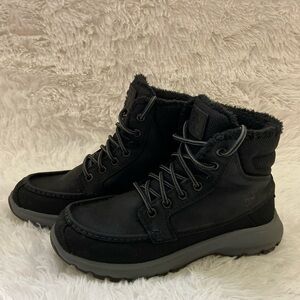 Helly Hansen Men’s Black/Grey Waterproof Primaloft Winter Boots.Size-9
